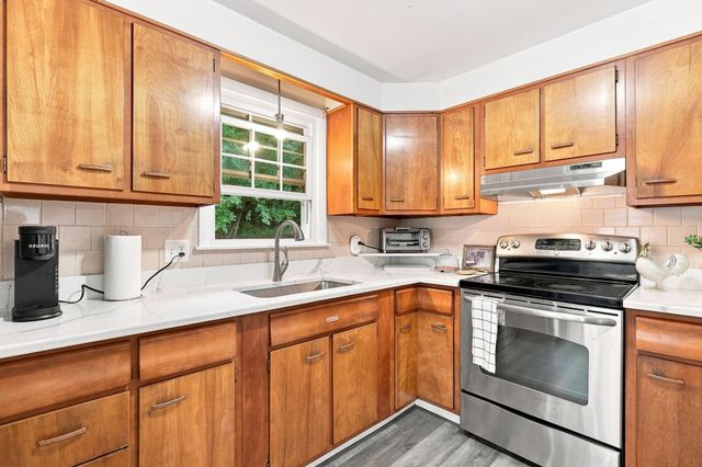 65 Harold Street, Worcester, MA 01604