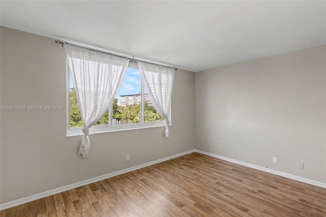 4200 Hillcrest Dr 406, Hollywood, FL 33021