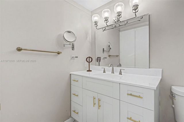 4200 Hillcrest Dr 406, Hollywood, FL 33021