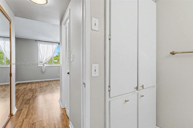 4200 Hillcrest Dr 406, Hollywood, FL 33021