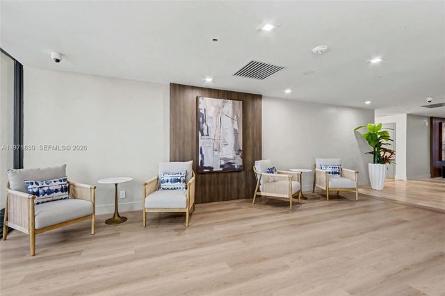 4200 Hillcrest Dr 406, Hollywood, FL 33021