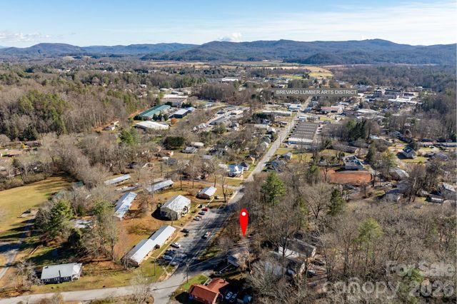 165 Kings Mill Road, Brevard, NC 28712
