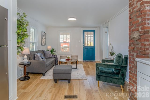 165 Kings Mill Road, Brevard, NC 28712