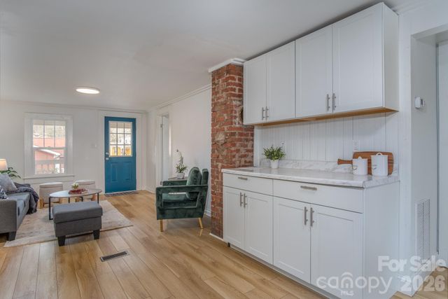 165 Kings Mill Road, Brevard, NC 28712