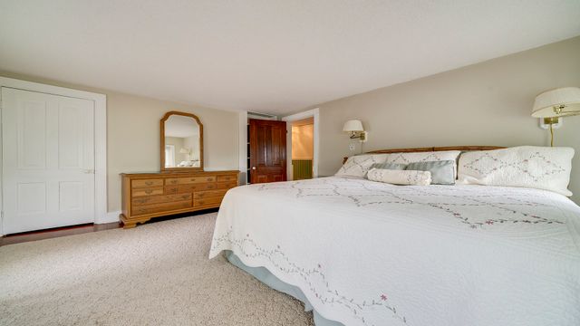 321 E Chamberlin Street, Dixon, IL 61021