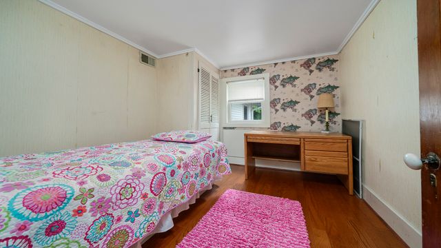 321 E Chamberlin Street, Dixon, IL 61021