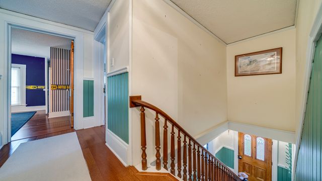 321 E Chamberlin Street, Dixon, IL 61021