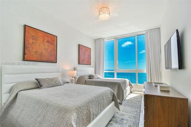 100 S Pointe Dr 2806, Miami Beach, FL 33139