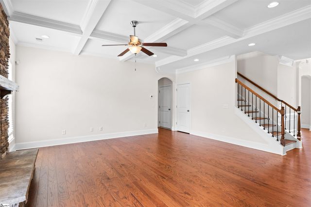 5 Lakeway Place, Simpsonville, SC 29681