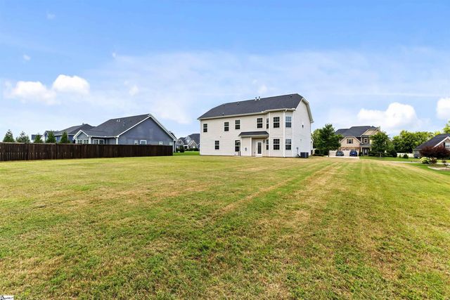 5 Lakeway Place, Simpsonville, SC 29681