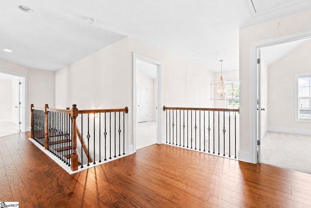5 Lakeway Place, Simpsonville, SC 29681