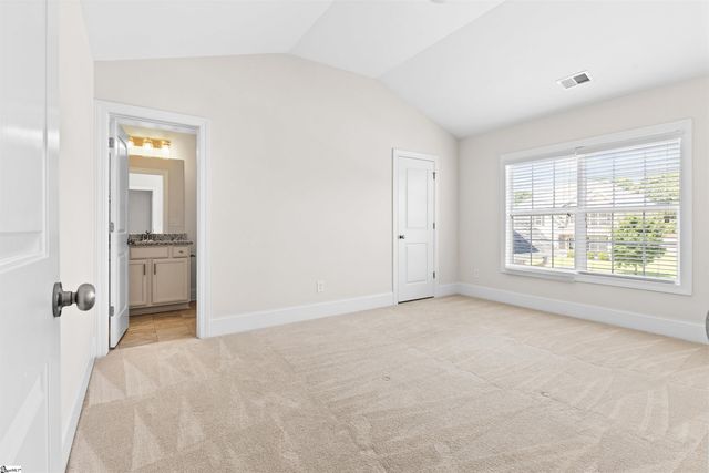 5 Lakeway Place, Simpsonville, SC 29681