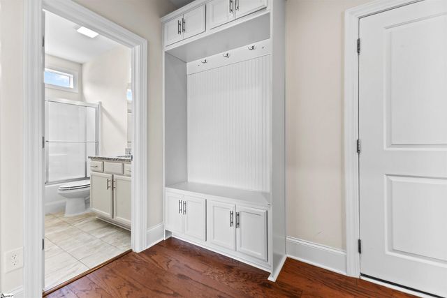 5 Lakeway Place, Simpsonville, SC 29681
