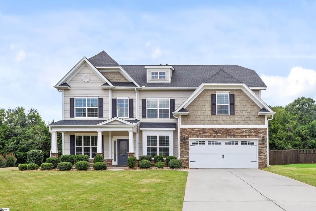 5 Lakeway Place, Simpsonville, SC 29681