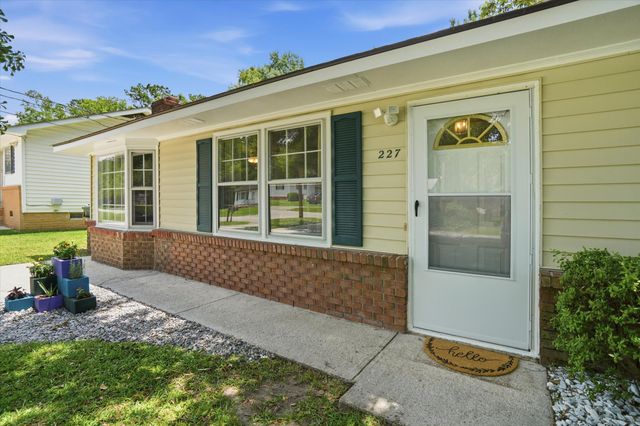 227 Farm Road, Goose Creek, SC 29445