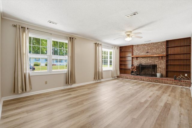 227 Farm Road, Goose Creek, SC 29445