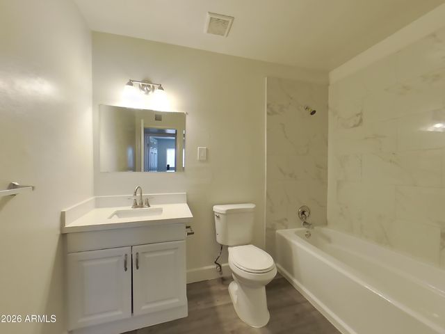 14028 N 33RD Drive, Phoenix, AZ 85053