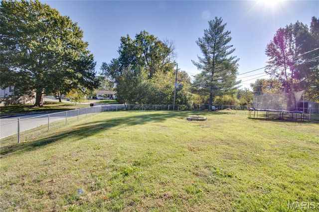 7733 Meadowlark Drive, Godfrey, IL 62035