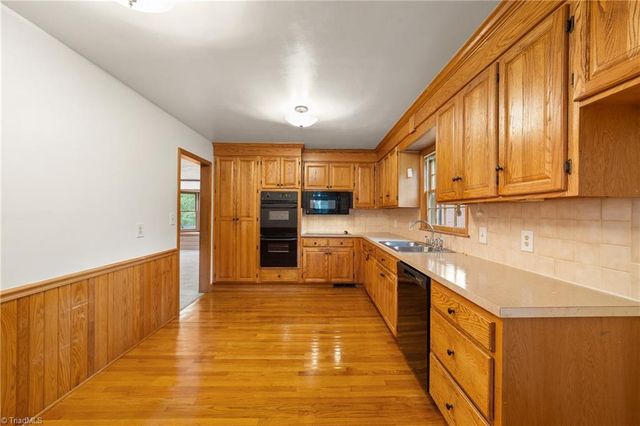 2971 Ormond Drive, Winston-salem, NC 27106