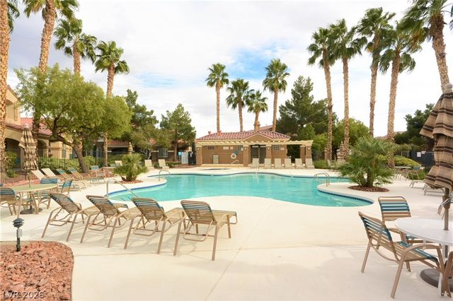 5450 Cardinal Ridge Court 204, Las Vegas, NV 89149