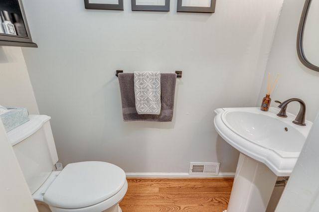 17 UTICA RD, Marlton, NJ 08053