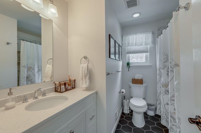 17 UTICA RD, Marlton, NJ 08053