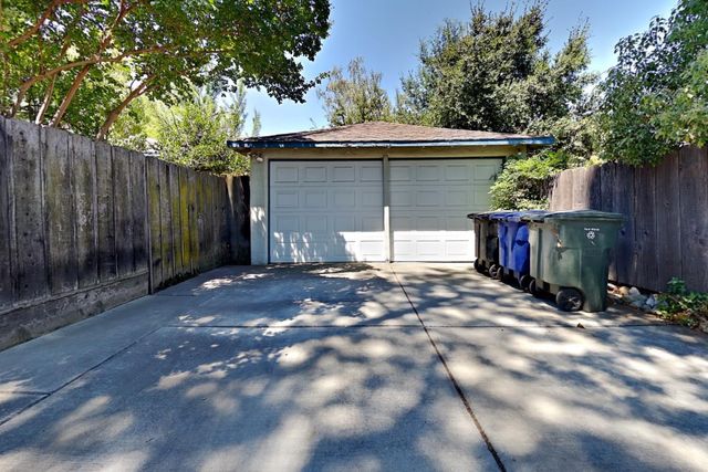 623 Chabot Ave, Modesto, CA 95354