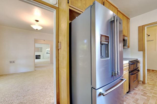 623 Chabot Ave, Modesto, CA 95354
