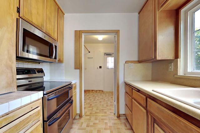 623 Chabot Ave, Modesto, CA 95354