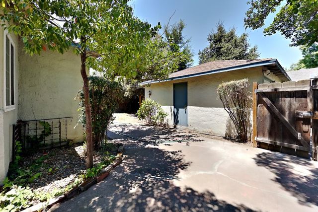 623 Chabot Ave, Modesto, CA 95354