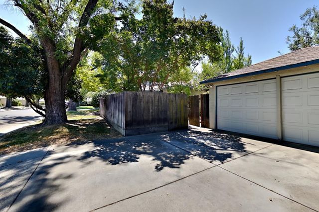 623 Chabot Ave, Modesto, CA 95354