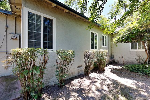 623 Chabot Ave, Modesto, CA 95354