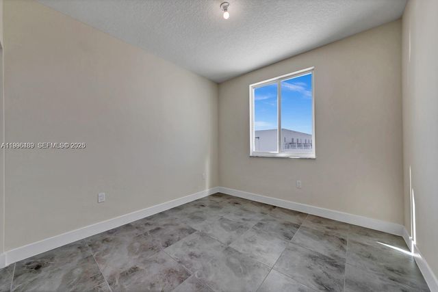 6420 NW 102nd Path 303, Doral, FL 33178