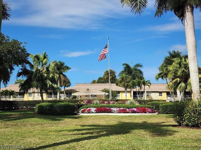 351 Charlemagne BLVD B208, Naples, FL 34112