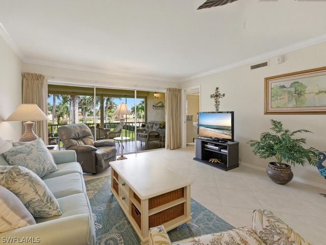 351 Charlemagne BLVD B208, Naples, FL 34112