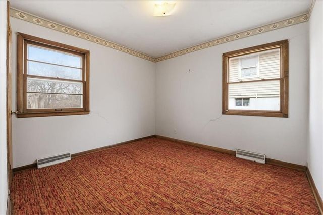 2500 Hillside Drive, Harrisonville, MO 64701