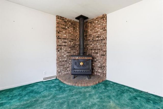 2500 Hillside Drive, Harrisonville, MO 64701