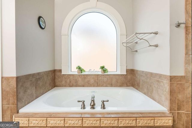 2621 Trailing Ivy Way, Buford, GA 30519