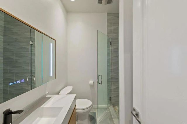 30330 Via Maria Elena, Bonsall, CA 92003