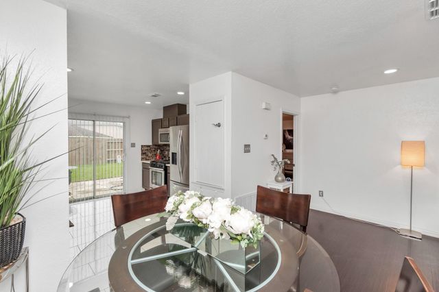 7327 Enchanted Creek Drive, Cypress, TX 77433