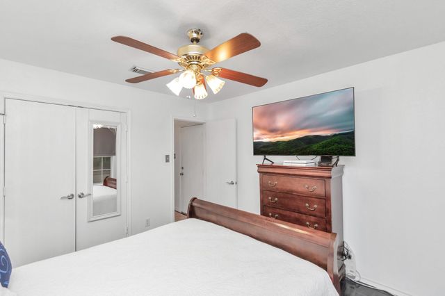 7327 Enchanted Creek Drive, Cypress, TX 77433