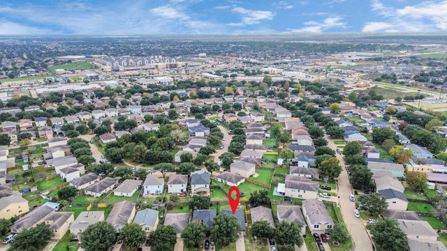 7327 Enchanted Creek Drive, Cypress, TX 77433