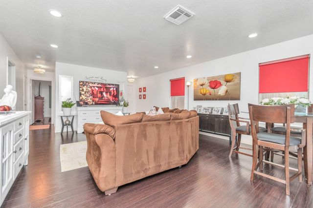 7327 Enchanted Creek Drive, Cypress, TX 77433