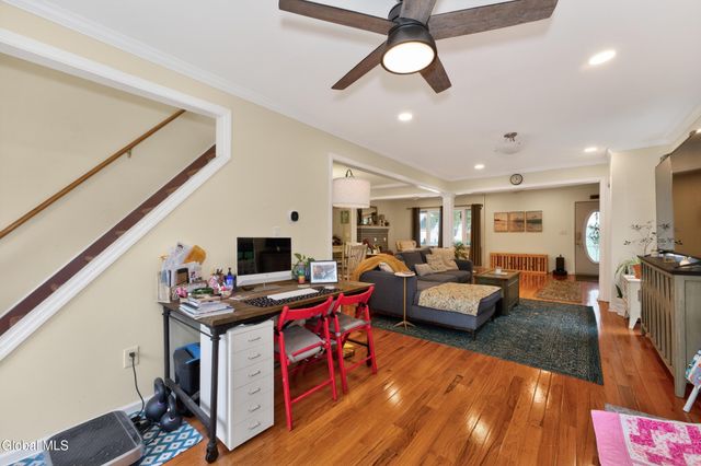 1528 Myron Street, Niskayuna, NY 12309