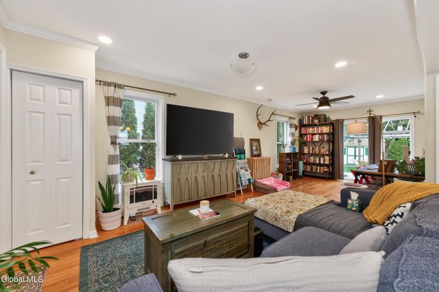 1528 Myron Street, Niskayuna, NY 12309