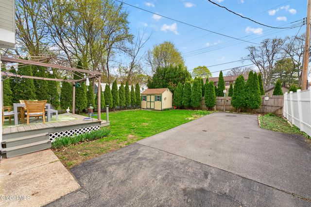 1528 Myron Street, Niskayuna, NY 12309
