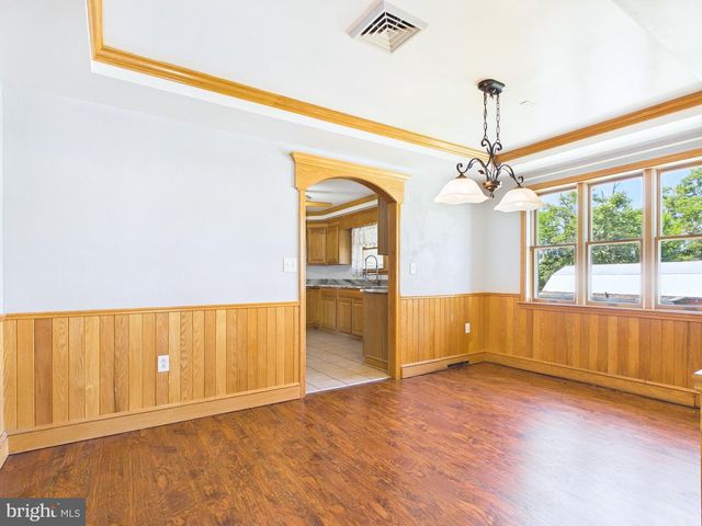8664 JONESTOWN RD, Grantville, PA 17028