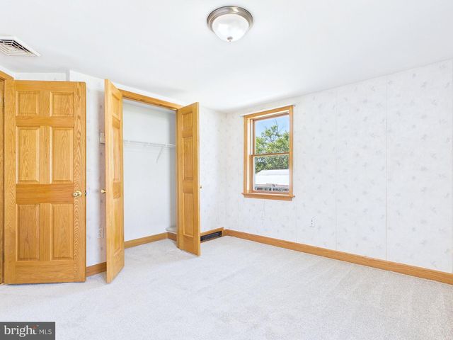 8664 JONESTOWN RD, Grantville, PA 17028