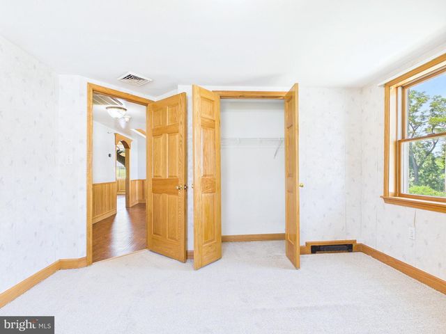 8664 JONESTOWN RD, Grantville, PA 17028