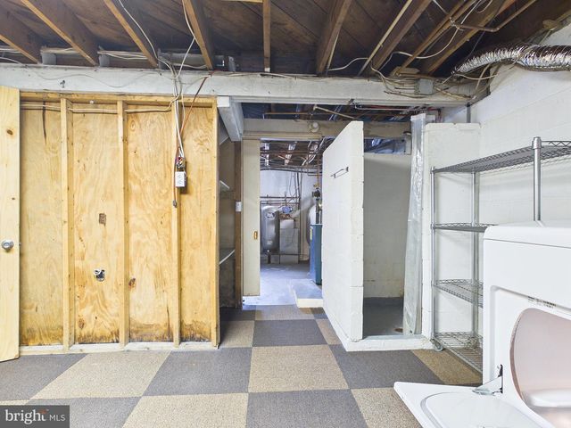 8664 JONESTOWN RD, Grantville, PA 17028